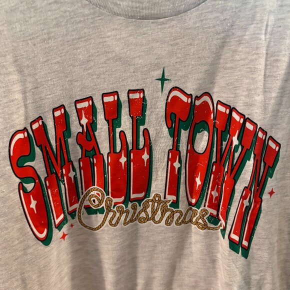 Bella Canvas Gray Short Sleeve Small Town Christmas Shirt ~ Size: MED ~ NWT - Picture 2 of 6